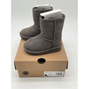 UGG Classic Short Gray Toddler‎ Boots Size C6